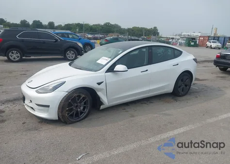 2023 Tesla Model 3 Rear-Wheel Drive z USA, uszkodzony, nr VIN 5YJ3E1EAXPF699395